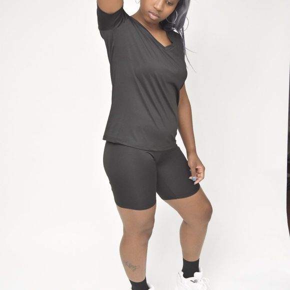 Black V-Neck 2pc Short Set - Picture 3 of 3